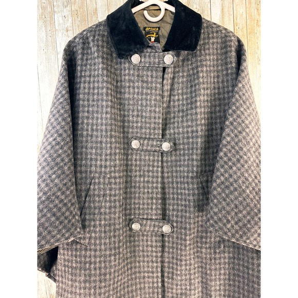 VTG Laponia Austrian Cape OS Black Gray Houndstooth Velvet Collar Double Button - Picture 4 of 8